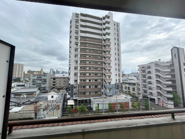 島ビルの展望