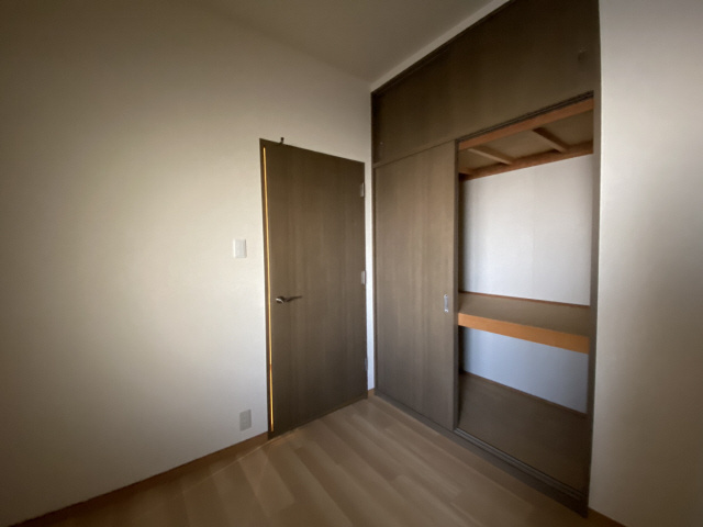 神戸市東灘区本庄町１丁目の賃貸マンションの居間・リビング