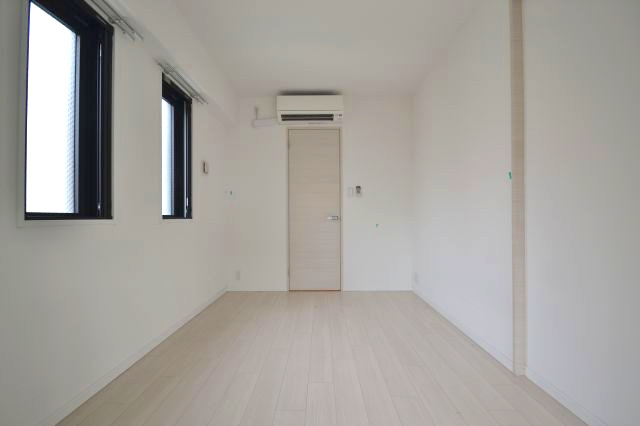 S-RESIDENCE神戸磯上通の居間・リビング