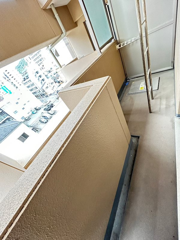 神戸市中央区筒井町３丁目の賃貸マンションのバルコニー