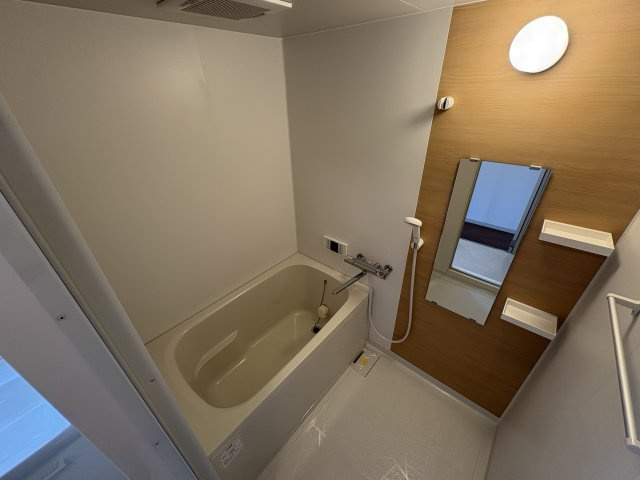 西宮市産所町の賃貸マンションの浴室