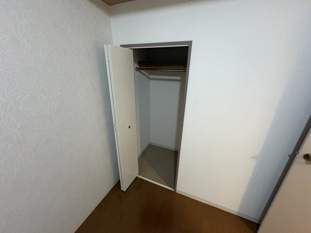 西宮市産所町の賃貸マンションの収納