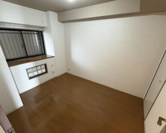 西宮市産所町の賃貸マンションの居間・リビング