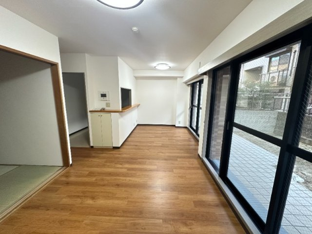 神戸市東灘区魚崎北町２丁目の賃貸マンションの居間・リビング