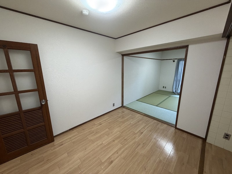 神戸市中央区多聞通５丁目の賃貸マンションの居間・リビング