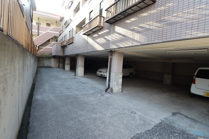 コーポラス石井の駐車場|駐車場