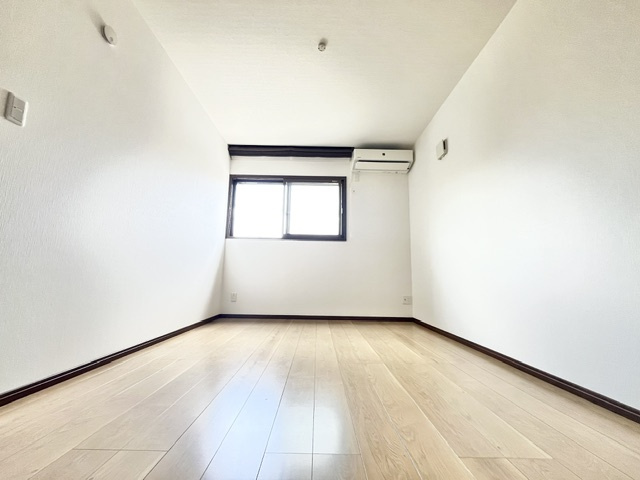 菊水町平屋の洋室