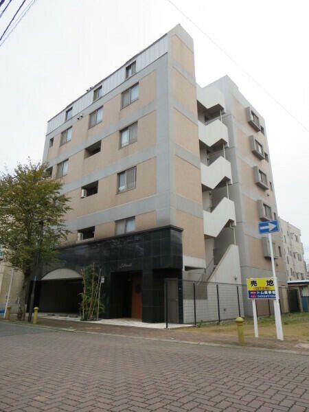 シルバラードの外観