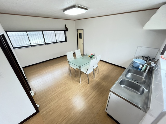 松ケ丘東町戸建ての居間・リビング