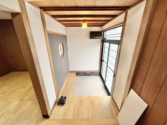 松ケ丘東町戸建ての玄関