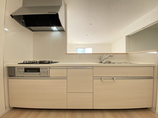 読谷村大木　第4（全3棟）のキッチン|※同仕様写真です