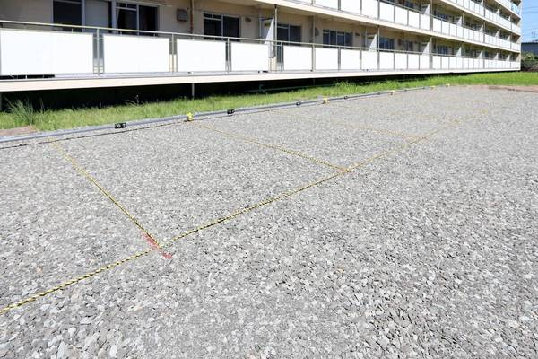 ビレッジハウス釈迦内1号棟の駐車場|駐車場があるので、車を買う予定の方も安心です