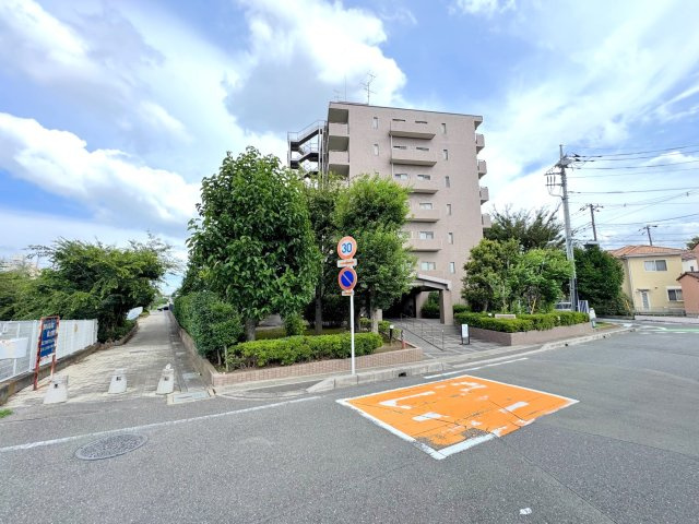 ガーデンコート大宮本郷の外観|「宮原」駅など複数路線が利用可能で、用途に合わせて使い分けられる便利なアクセス環境が整っています。