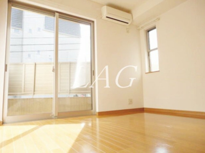 【居間・リビング】 | グリシーヌ経堂 | 洋室のお部屋です。