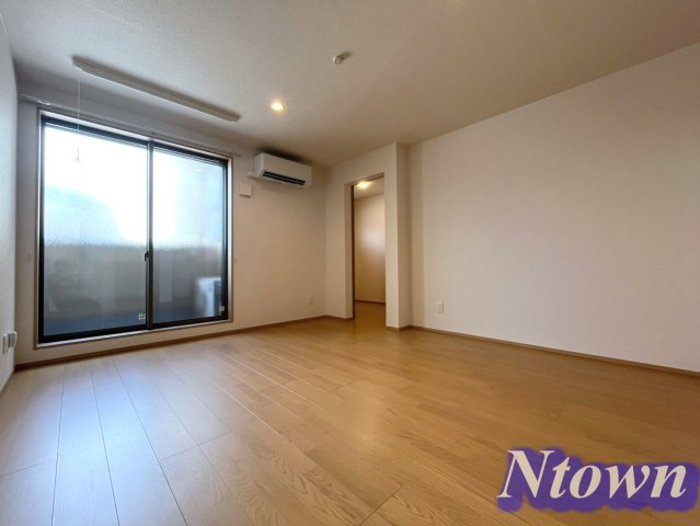 【その他】 | REGALEST名駅西 | こちらの居間で趣味の時間をお楽しみください