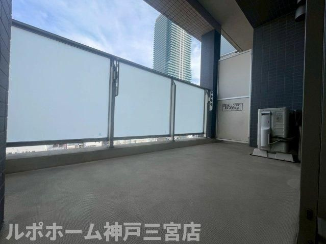 プレジール三ノ宮Ⅲのバルコニー