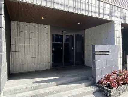 ORME COURT KINSHICHOのエントランス|清潔なエントランスです