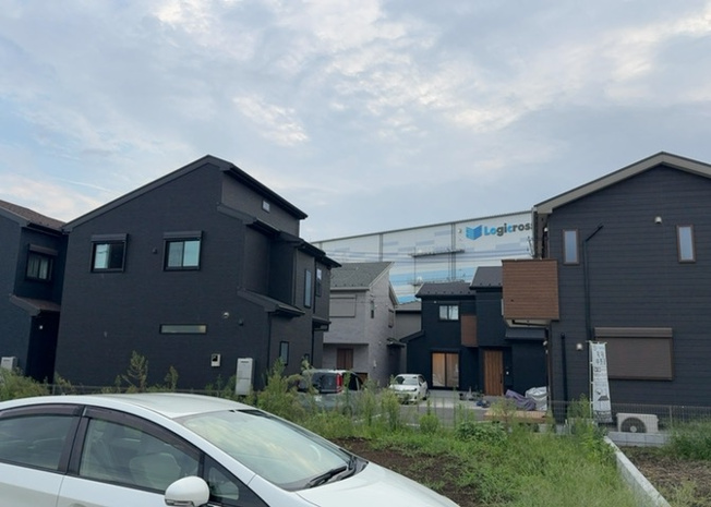 【展望】 | 土地の地勢が高台の場合、景色を綺麗にみることができ、景色にこだわってお家探ししている方におすすめです！また平坦地よりも風通しがいいというメリットがあります。デメリットもあるので是非現地でご確認下さい。