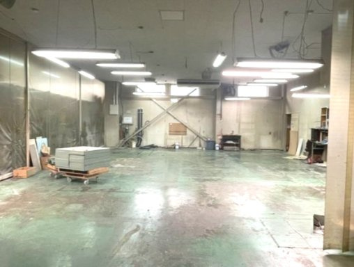 門真市松生町貸工場の内装
