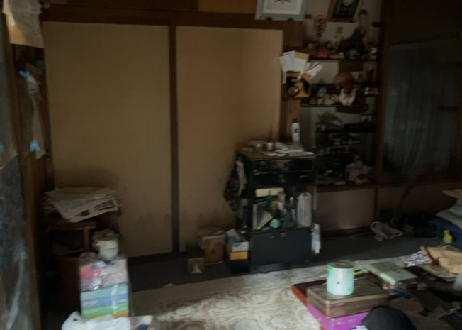 【居間・リビング】 | 直線タイプはLとDKを一直線に並べた形で対面キッチンのタイプです。一般的なのでよく見かけるかもしれません。直線タイプに似た直接アイランドタイプは、キッチンとダイニングの間に壁がない分広く感じられます。