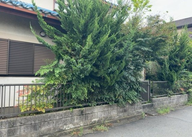 【外観】 | 土地の面積＝住宅面積ではありません。建ぺい率の問題などで、土地のある場所によって住宅を建てられる面積は限られています。高さもしかり、「土地」という言葉の中には、建築条件も含まれると考えておきましょう。