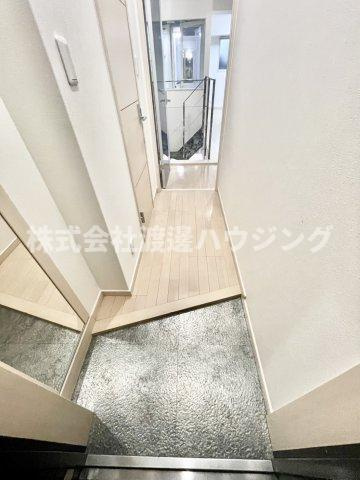 ZEUS桜川プレミアムの玄関