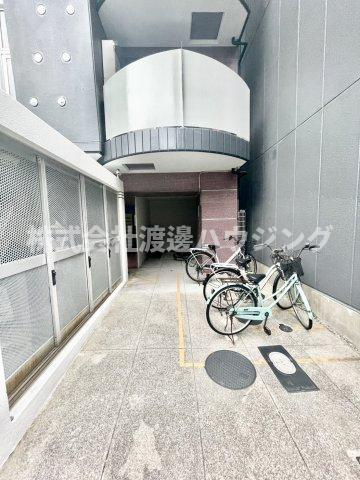 ZEUS桜川プレミアムの駐車場