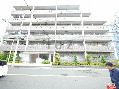 ソラーレ横浜の外観