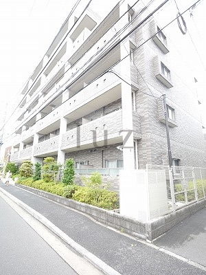 ソラーレ横浜の外観
