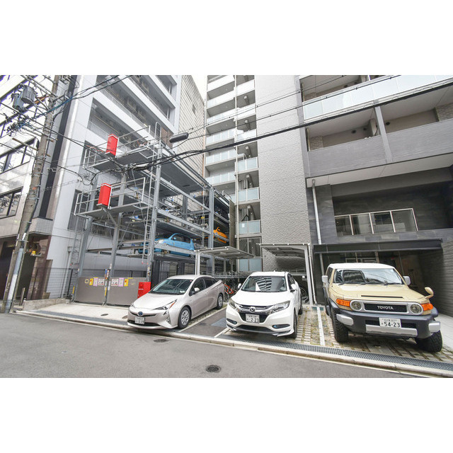 エスリード大須プレシアの駐車場