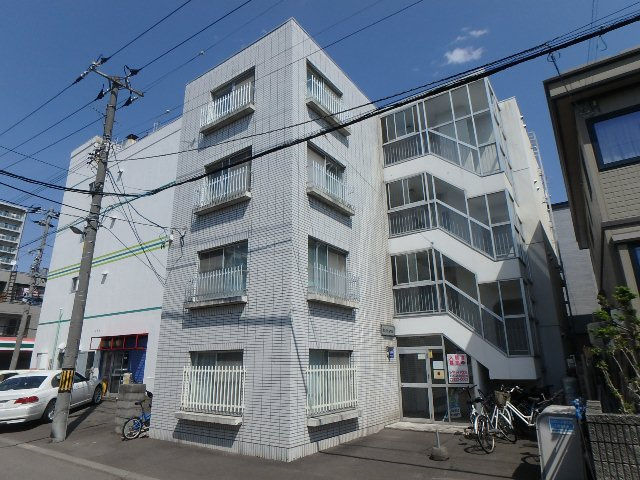 ルミエール東札幌（旧オプス東札幌２６）