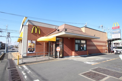マクドナルド 東深井店まで200ｍ