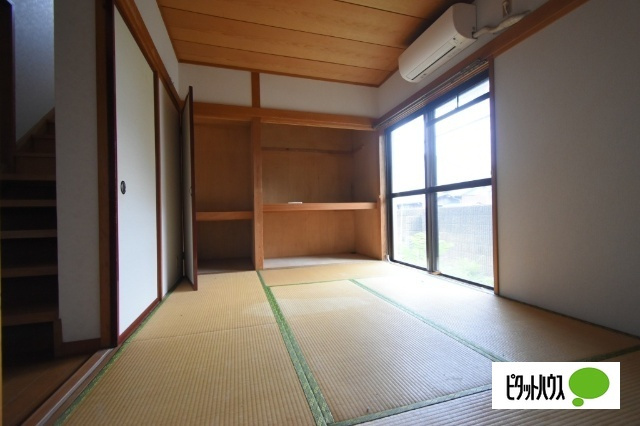 紅雲町貸寮の内装|東棟