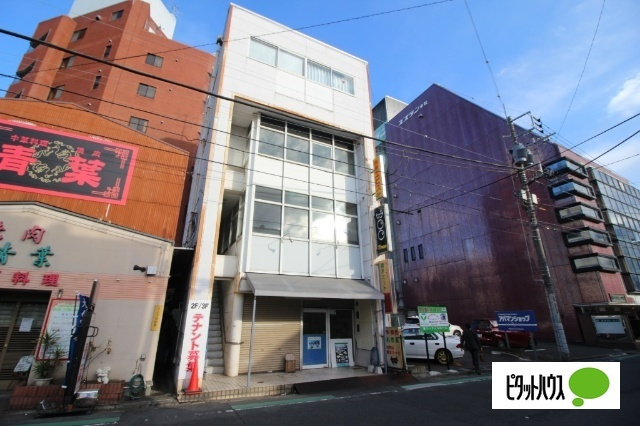 青木ビルの外観