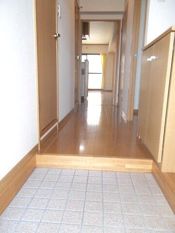 ユーミーオアゾの玄関
