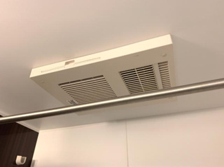 【その他】 | ロイヤルシャーロット | 浴室乾燥機