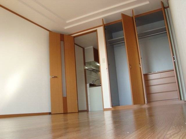 ブラウニーピア　の内装|洋室