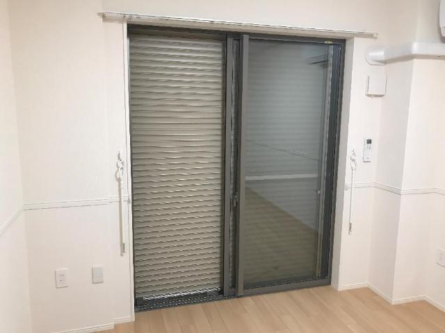 アイビスⅡの内装|防犯シャッター
