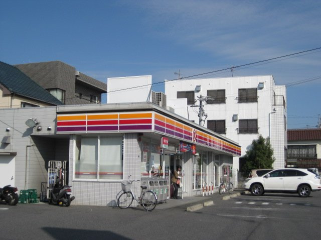 アイビスⅡの周辺|ファミリーマート東海通駅前店まで568ｍ