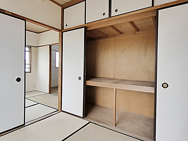 小野マンションの収納