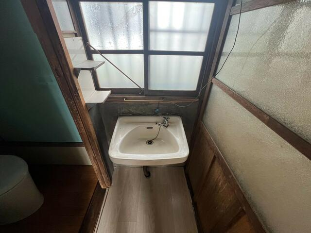 ラテール西大口戸建ての洗面所