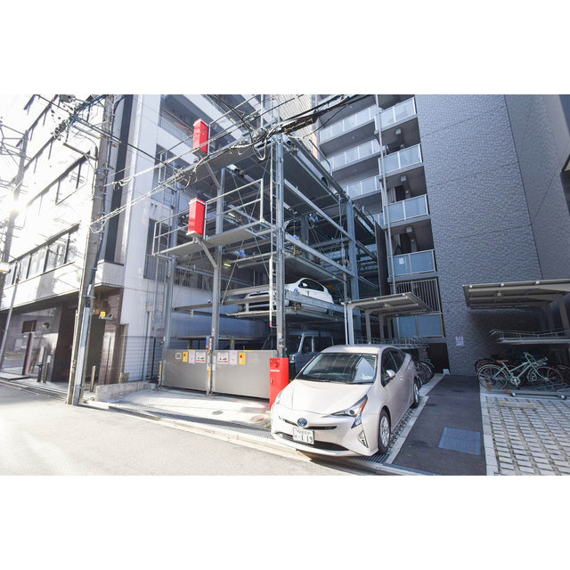 エスリード大須プレシアの駐車場