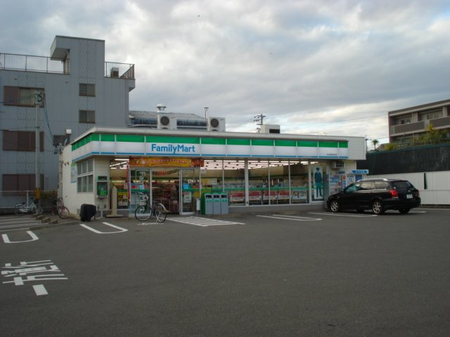 ルミナス・ユキの周辺|ファミリーマート中村森田町店まで757ｍ