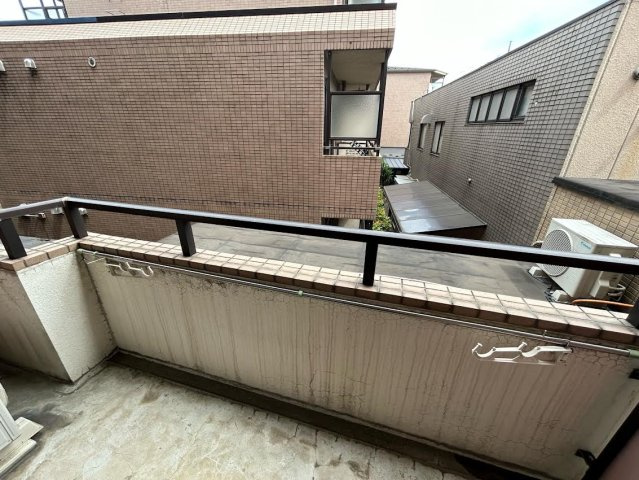 ロジェ高井戸 壱番館のバルコニー