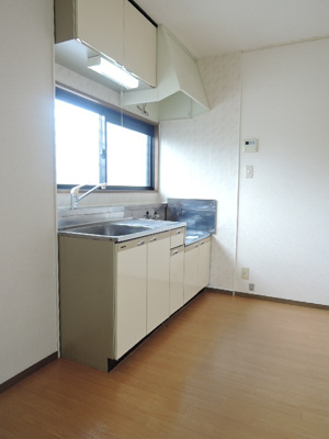 窓もあり換気しやすいです。