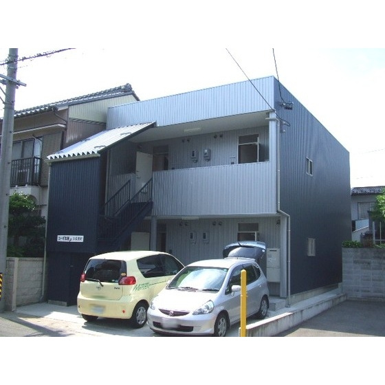岐阜市久保見町のアパートの外観