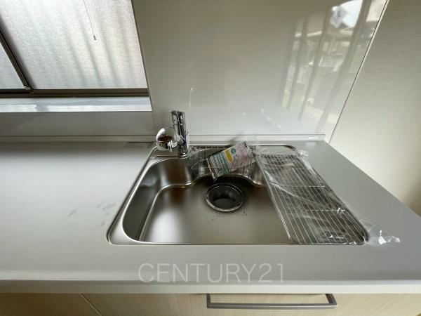 前橋市駒形町中古住宅のキッチン|浄水器付きです。