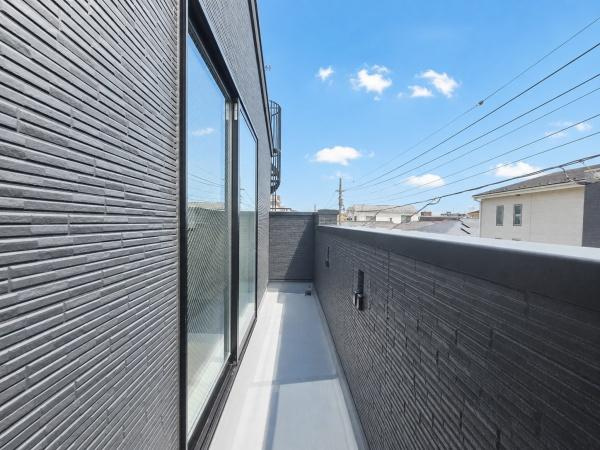 川崎市川崎区旭町２丁目の新築一戸建のバルコニー|陽当り良好のバルコニー！
風通しもよく気持ちいいです