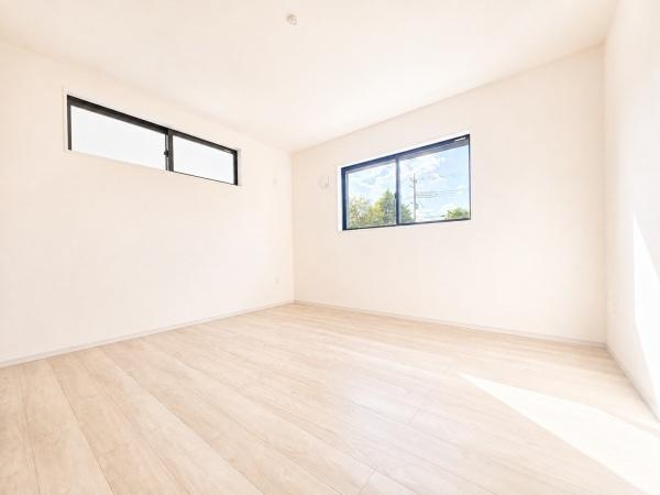 相模原市中央区共和２丁目の新築一戸建の洋室|落ち着きのある洋室です！
休日はこちらでおくつろぎ下さい♪