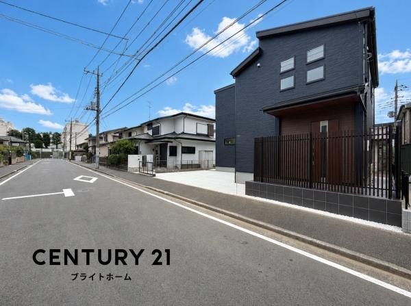 横浜市瀬谷区東野の新築一戸建の前面道路含む現地写真|前面道路が広いので、安心して駐車可能です！
是非現地へお越しください。